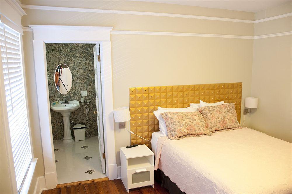 The Mansion House Inn San Petersburgo Exterior foto